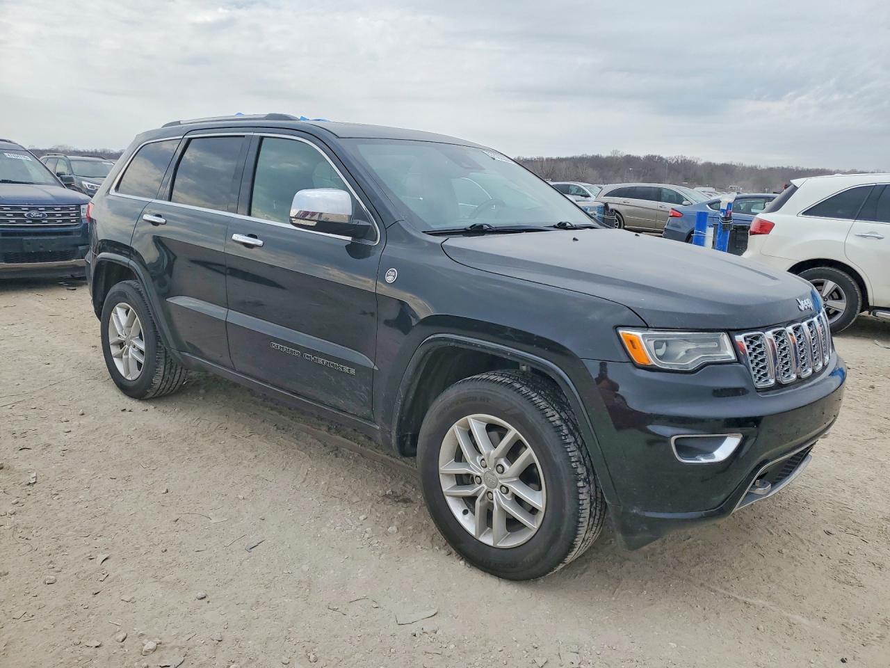 2017 Jeep Grand Cherokee Overland - zdjęcie 4