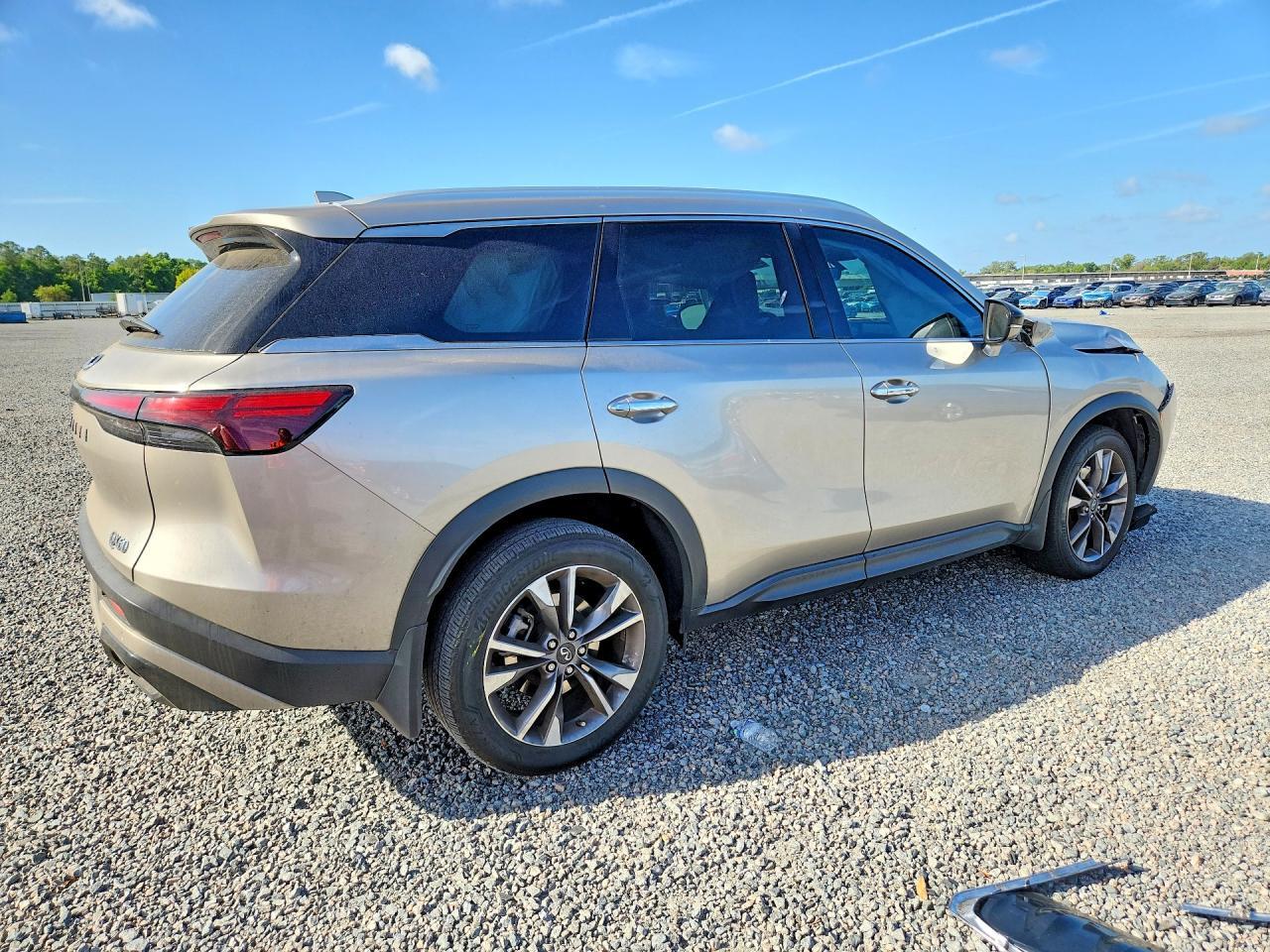 2024 Infiniti Qx60 Luxe - zdjęcie 3