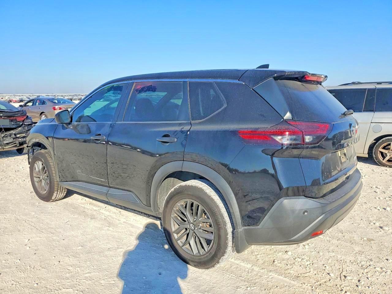 2021 Nissan Rogue S - zdjęcie 2