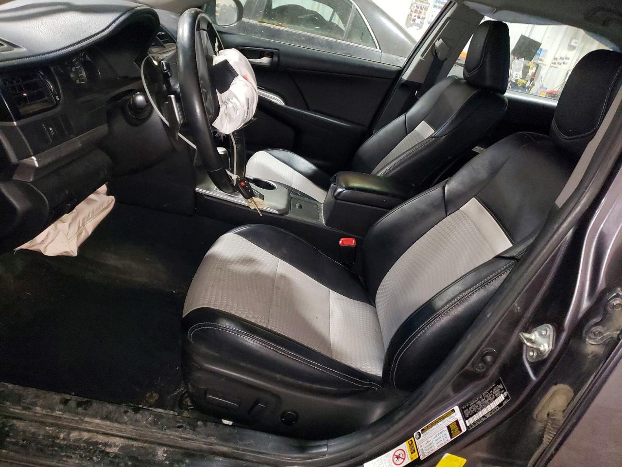 2014 Toyota Camry Se - zdjęcie 7