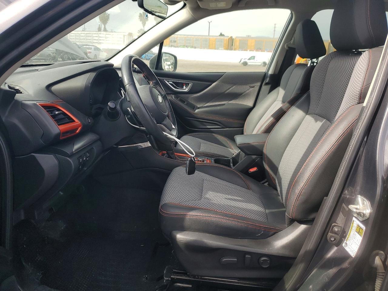 2021 Subaru Forester Sport - zdjęcie 7