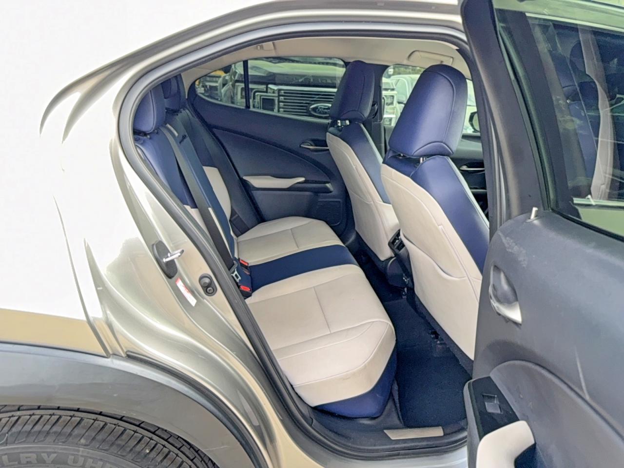 2021 Lexus Ux 200 Base - zdjęcie 6