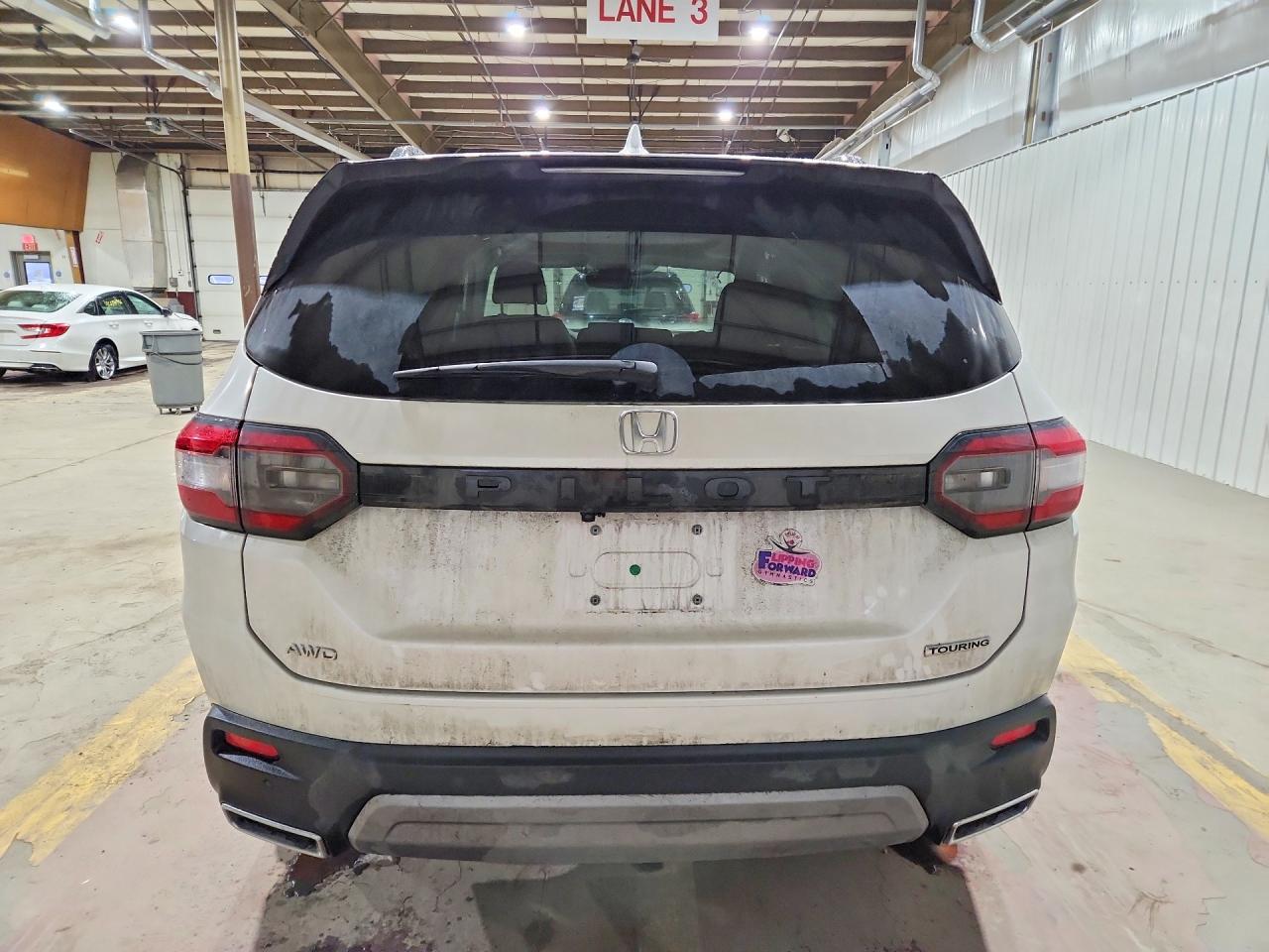 2025 Honda Pilot Touring - zdjęcie 6
