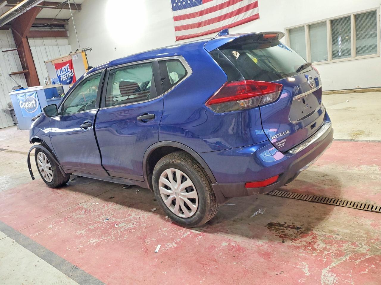 2018 Nissan Rogue S - zdjęcie 2