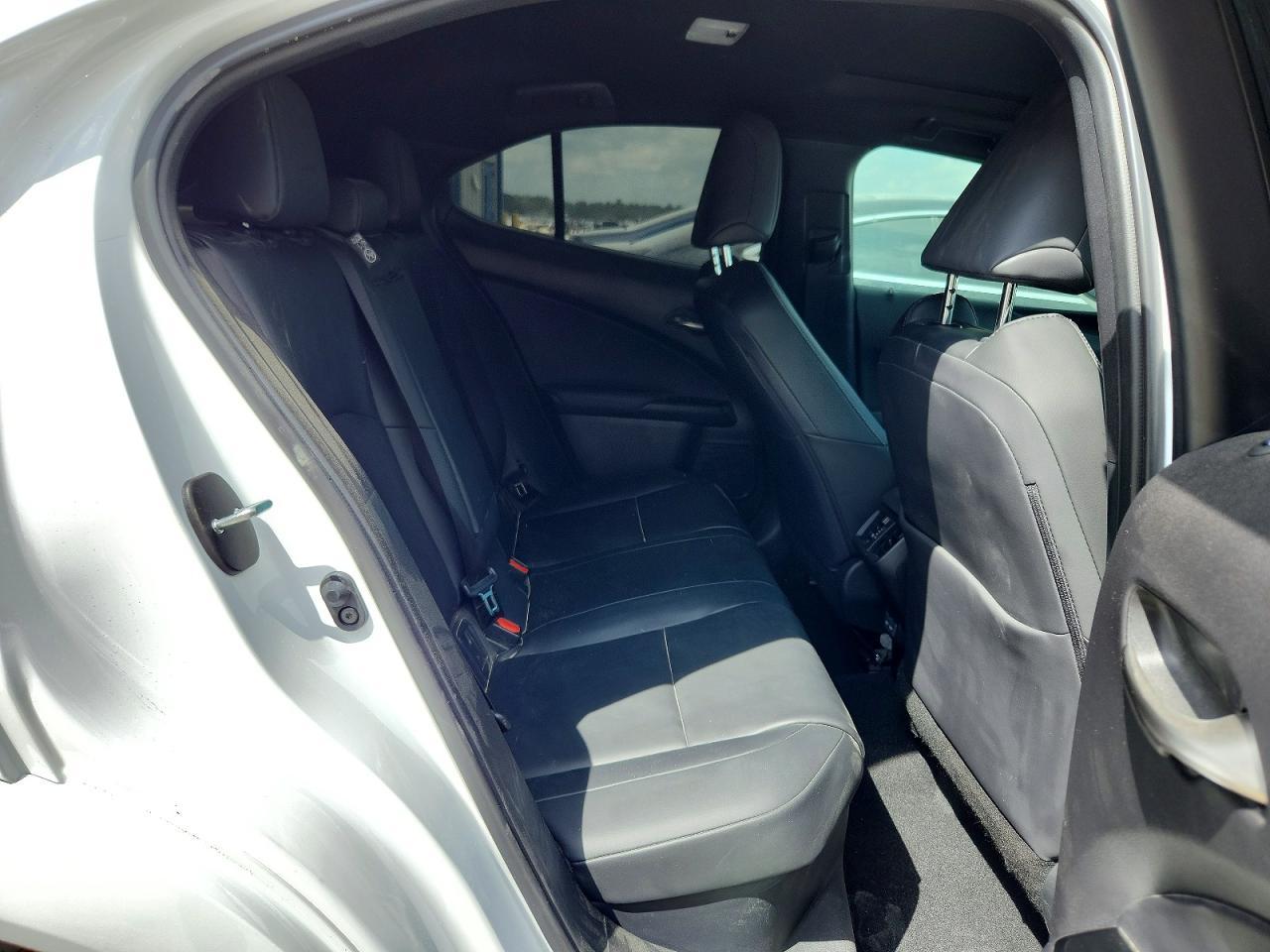 2025 Lexus Ux 300H Base - zdjęcie 11