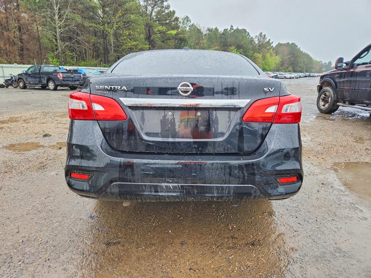 2019 Nissan Sentra Sv - zdjęcie 6