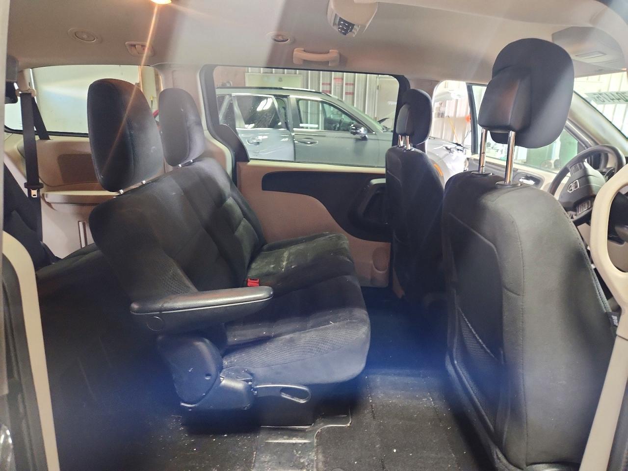 2017 Dodge Grand Caravan Se - zdjęcie 11