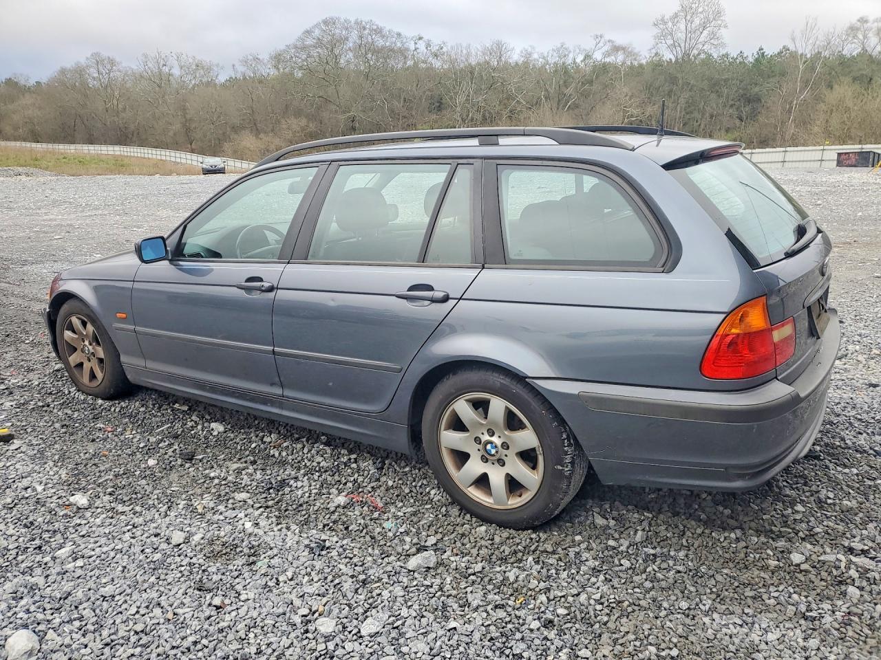 BMW Seria 3 - zdjęcie 2