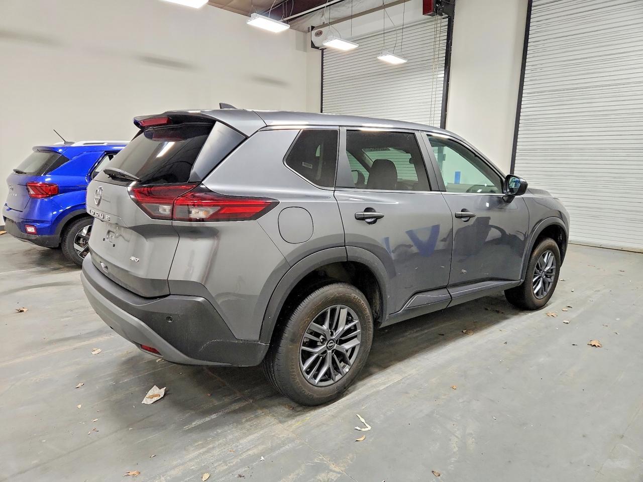 2023 Nissan Rogue S - zdjęcie 3