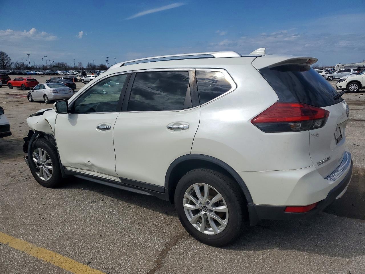 2018 Nissan Rogue Sv - zdjęcie 2