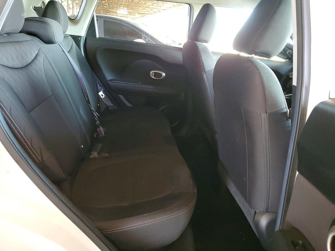 2015 Kia Soul Base - zdjęcie 10