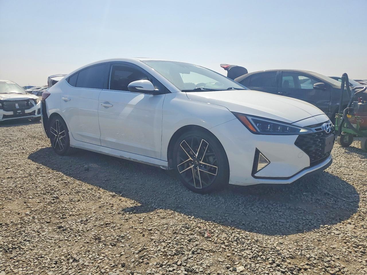 2019 Hyundai Elantra Sport - zdjęcie 4