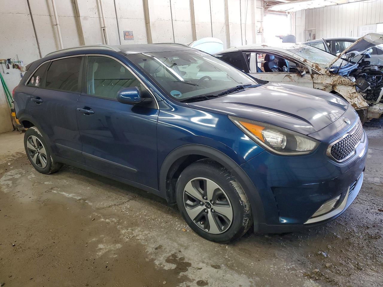 2017 Kia Niro Lx - zdjęcie 4