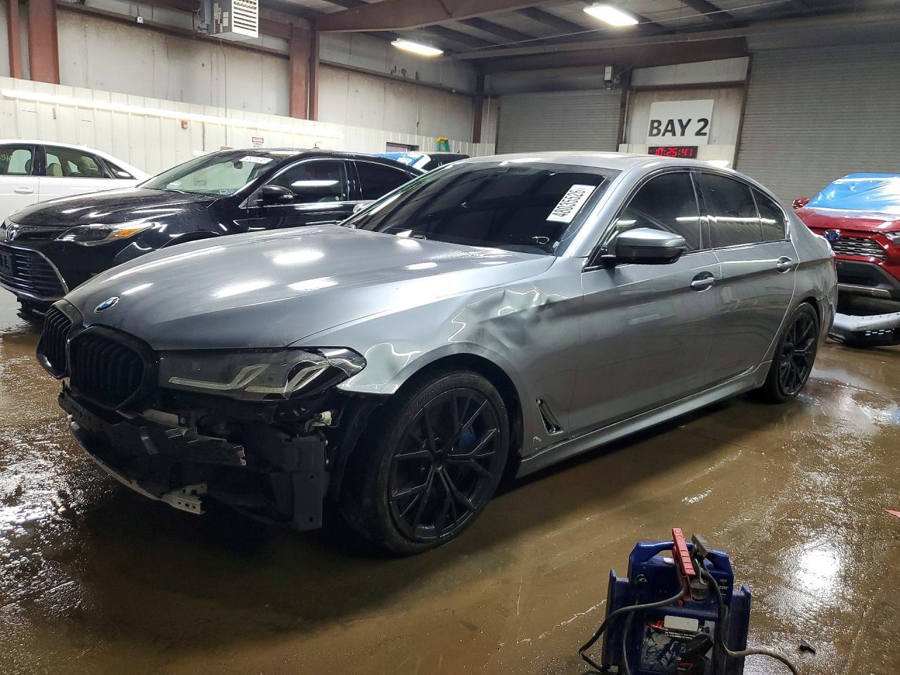 2021 BMW M550Xi - zdjęcie główne