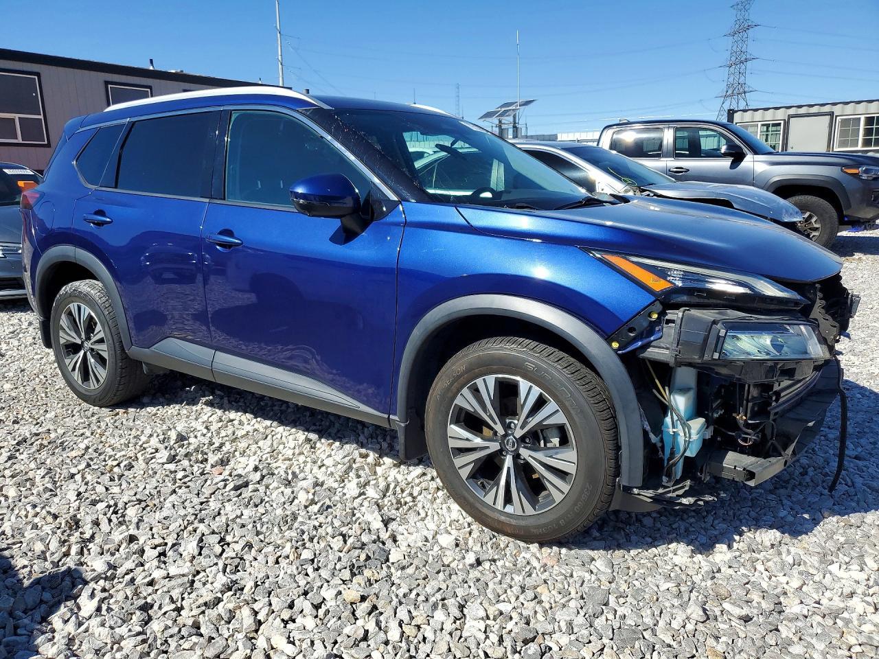 2021 Nissan Rogue Sv - zdjęcie 4