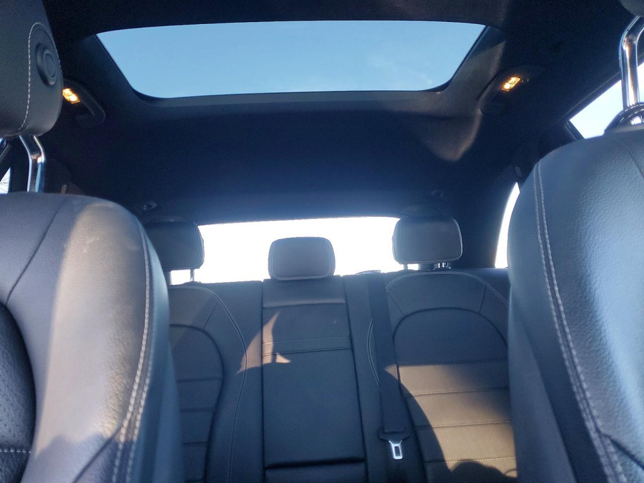 2019 Mercedes-Benz Glc 300 4Matic - zdjęcie 10