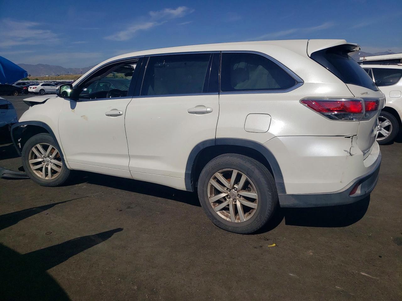 2015 Toyota Highlander Le - zdjęcie 2