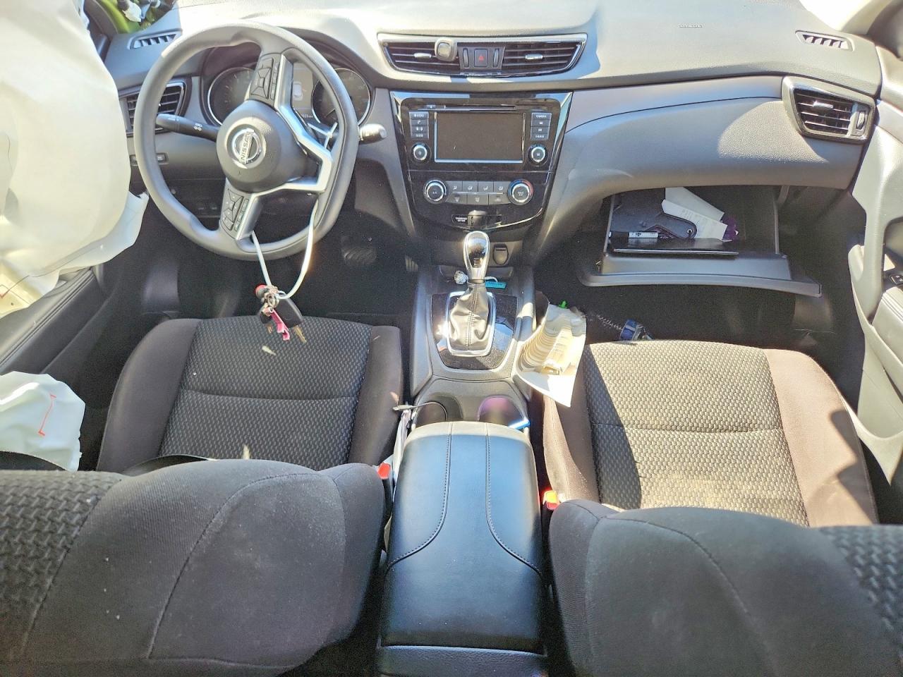 2020 Nissan Rogue Sport S - zdjęcie 8