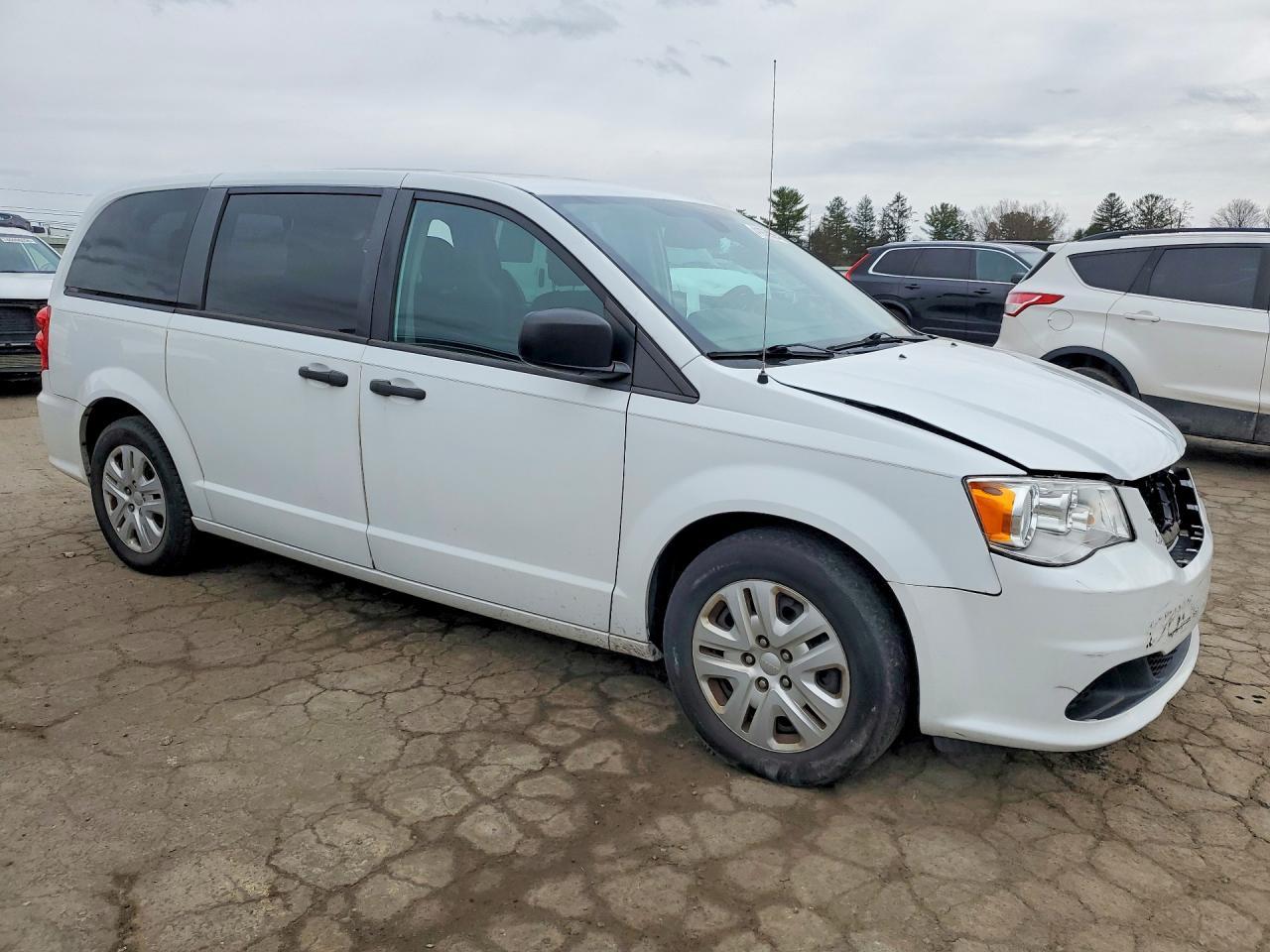 2019 Dodge Grand Caravan Se - zdjęcie 4