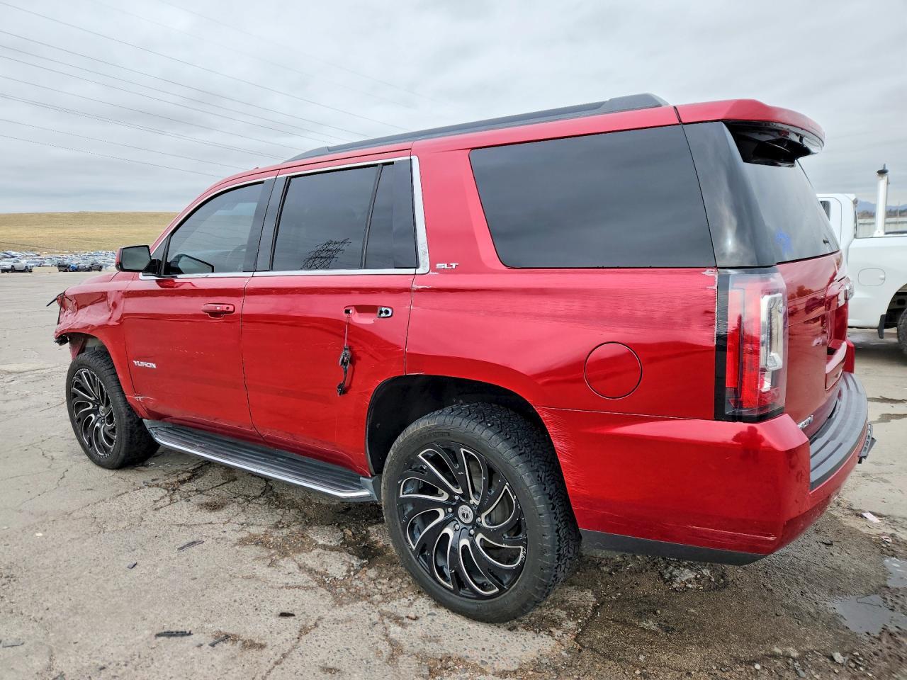 2015 GMC Yukon Slt - zdjęcie 2