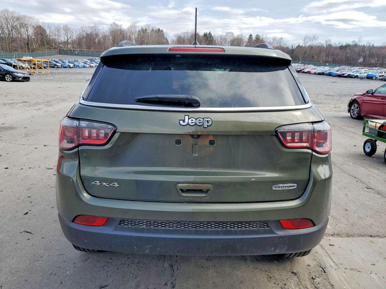 2018 Jeep Compass Latitude - zdjęcie 6