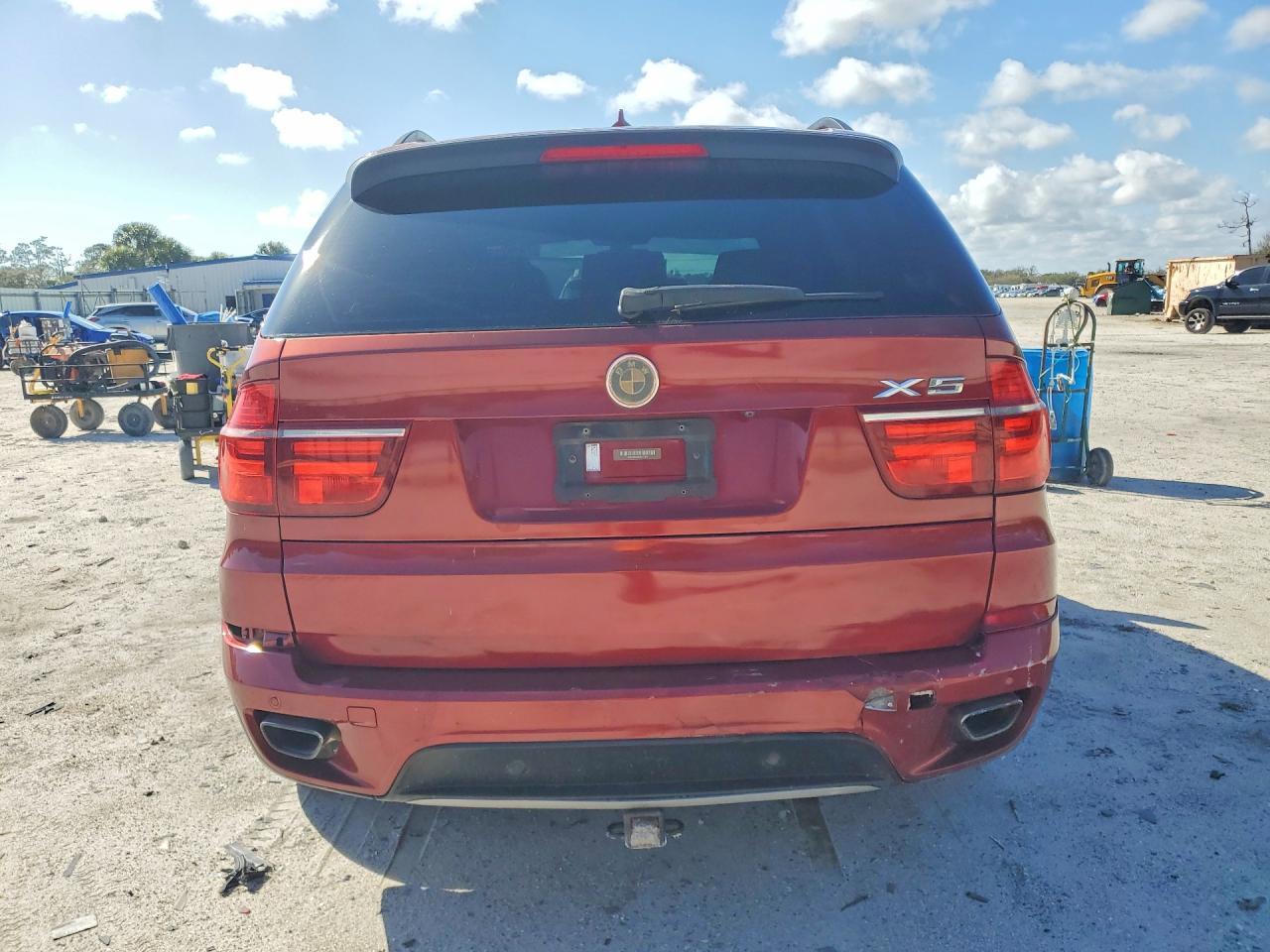 2013 BMW X5 xDrive50I - zdjęcie 6