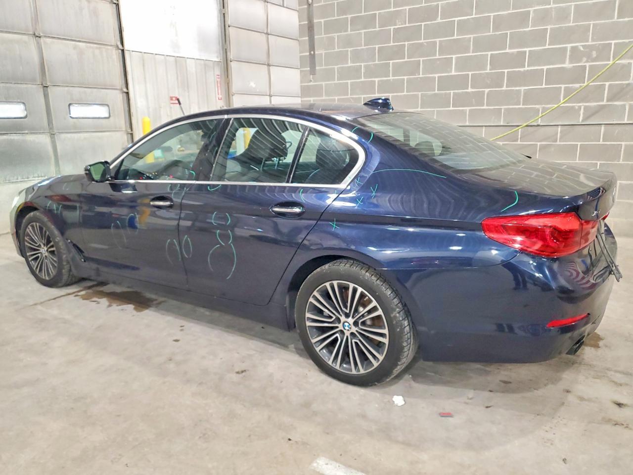 2018 BMW 530 Xi - zdjęcie 2