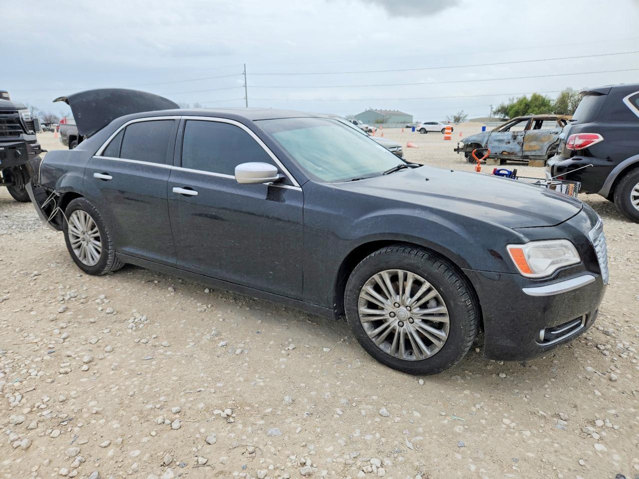 2013 Chrysler 300C Luxury - zdjęcie 4