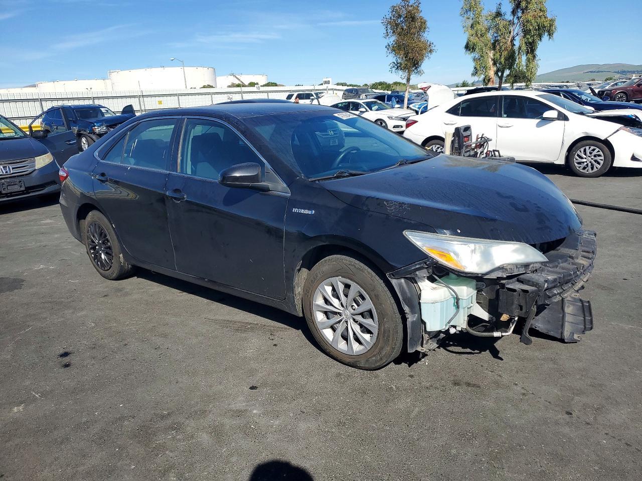 2016 Toyota Camry Hybrid Le - zdjęcie 4