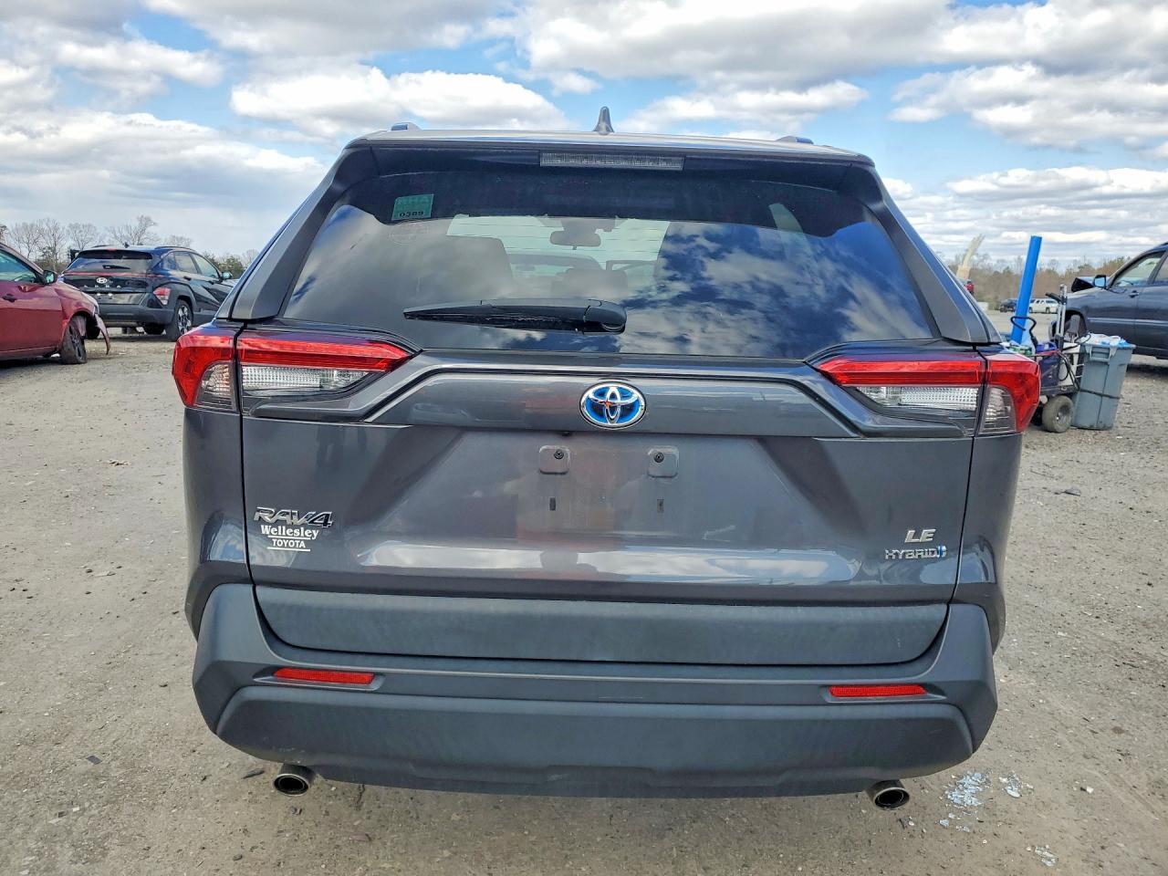 2020 Toyota Rav4 Hybrid Le - zdjęcie 6