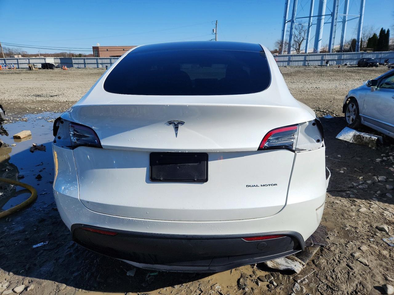 2023 Tesla Model Y - zdjęcie 6