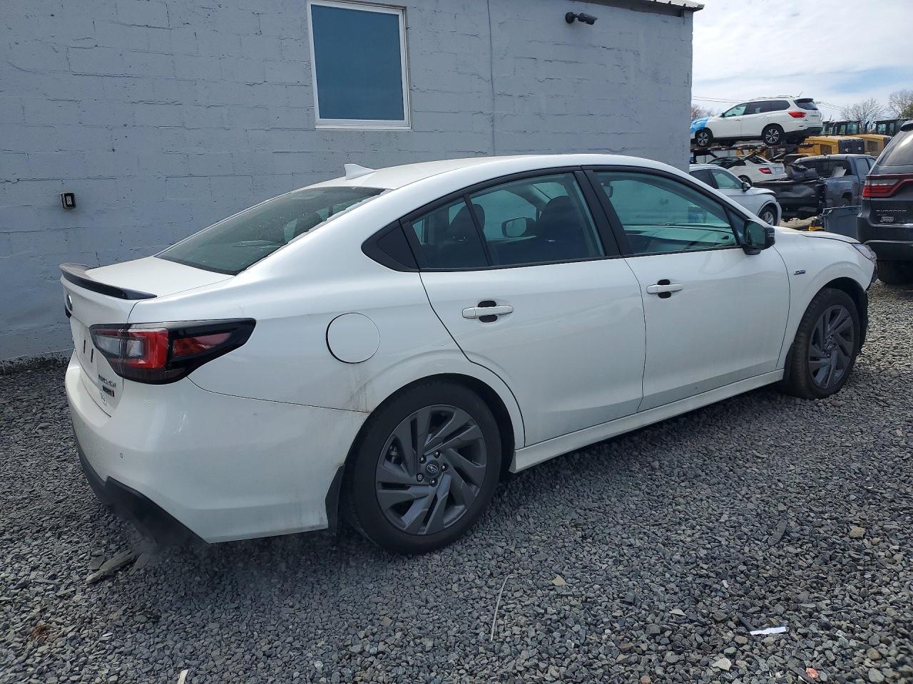 2024 Subaru Legacy Sport - zdjęcie 3