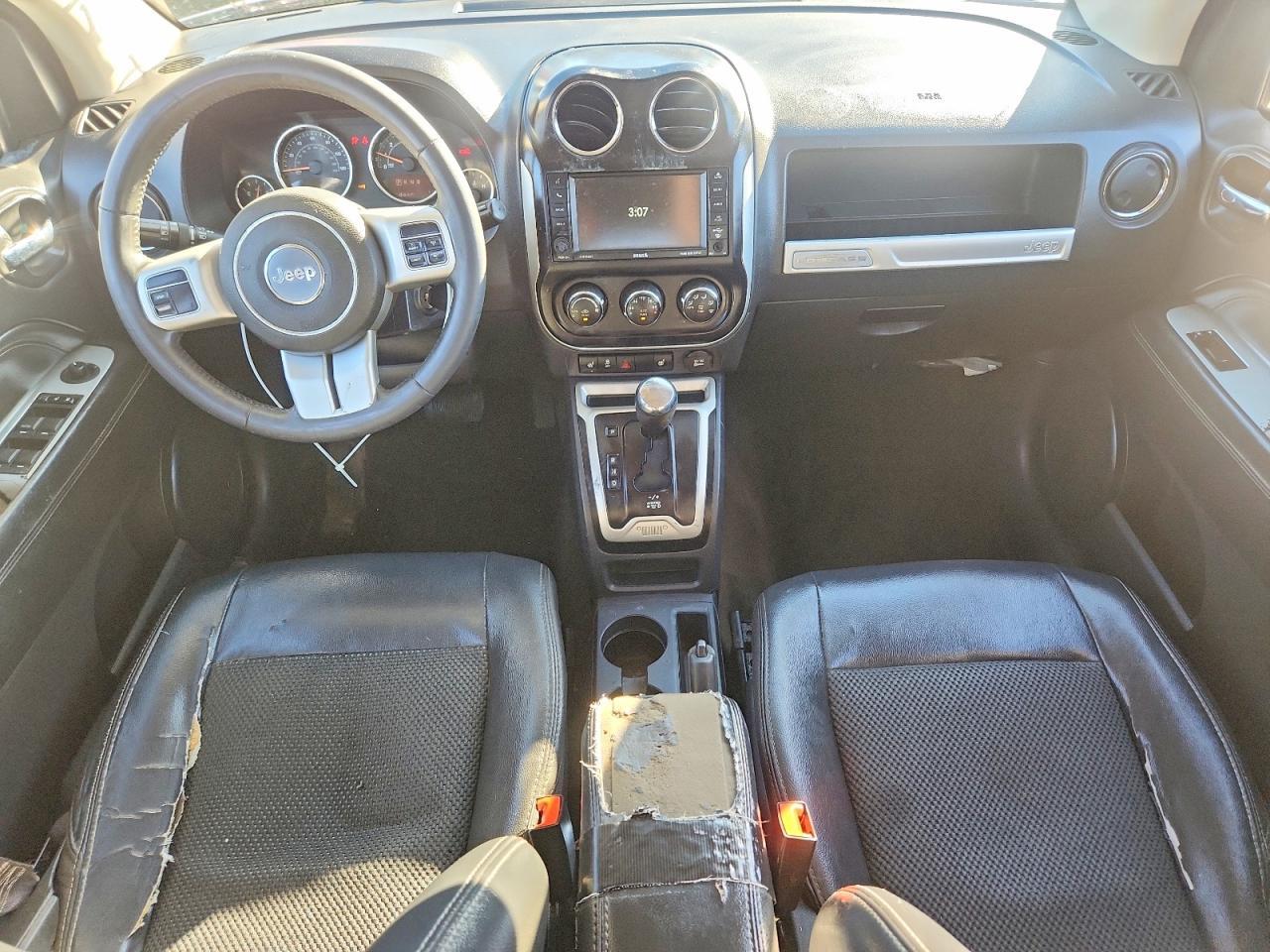 2016 Jeep Compass Latitude - zdjęcie 8