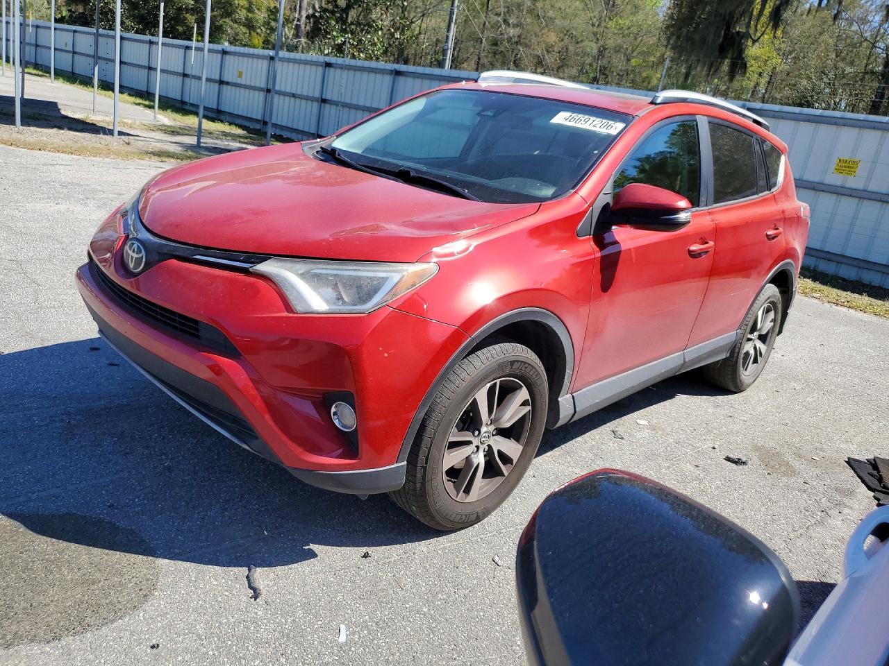 2017 Toyota Rav4 Xle - zdjęcie główne