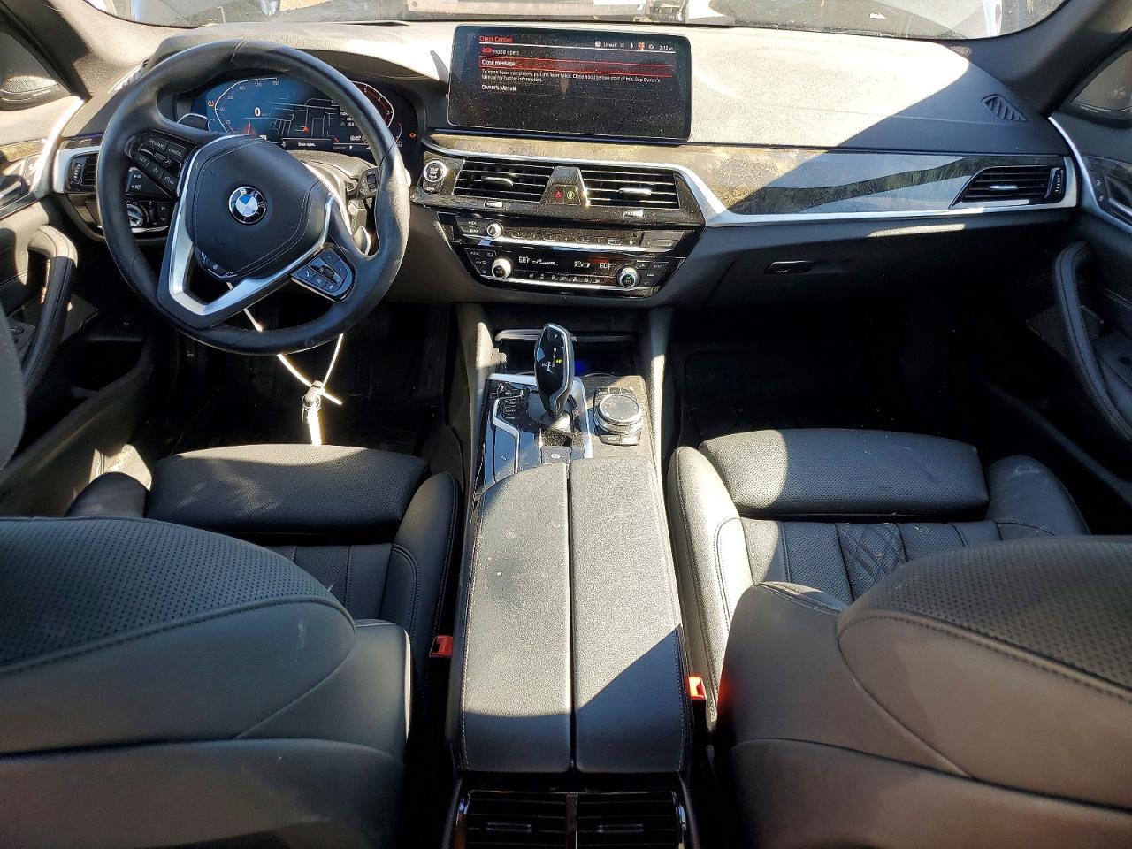 2023 BMW 530 Xi - zdjęcie 8