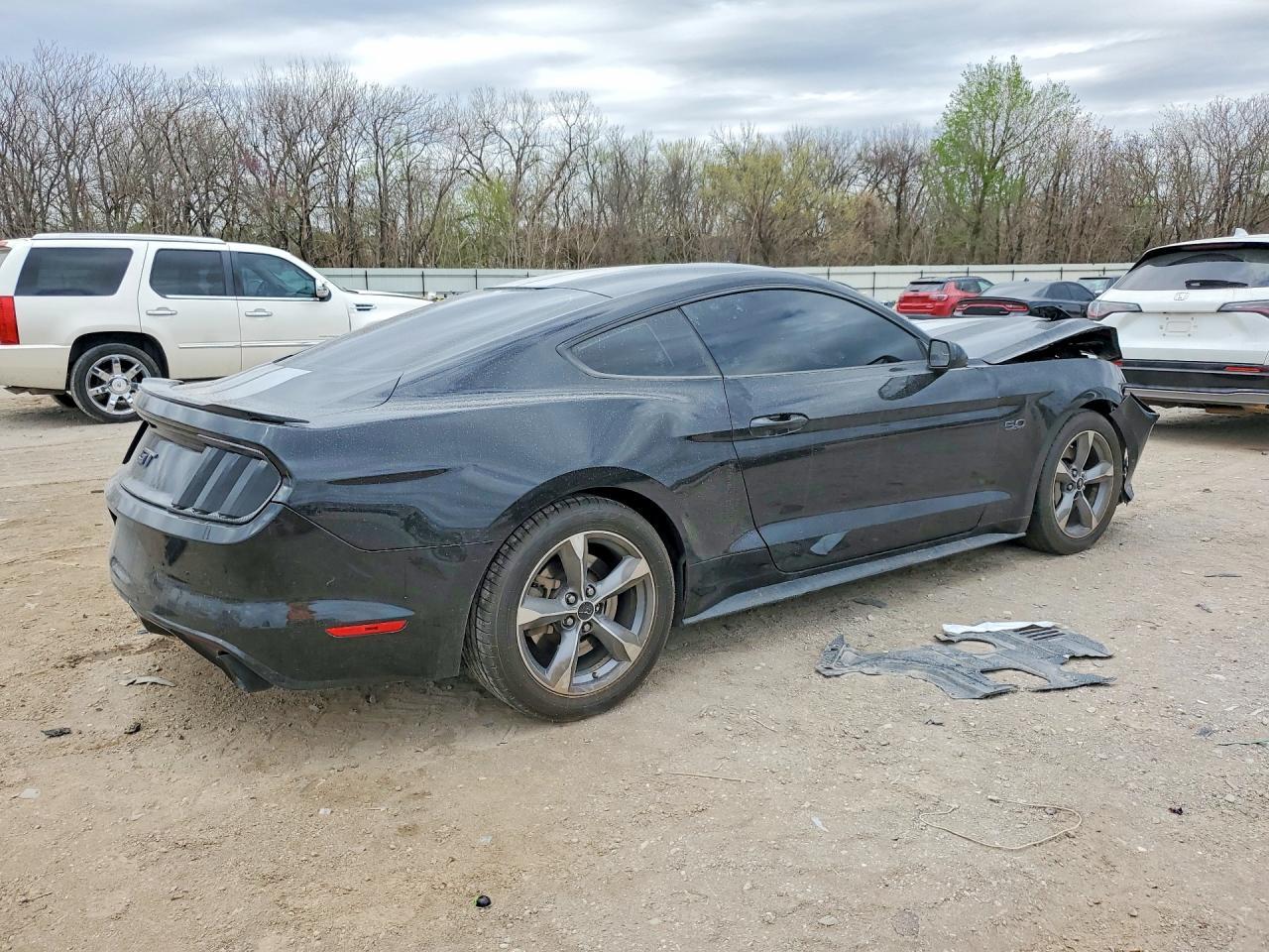 2017 Ford Mustang Gt - zdjęcie 3