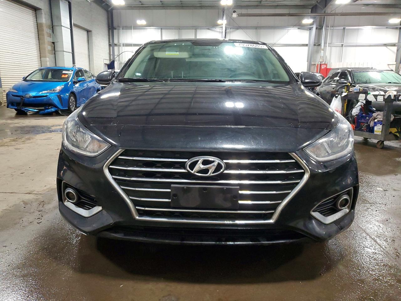 2022 Hyundai Accent Sel - zdjęcie 5