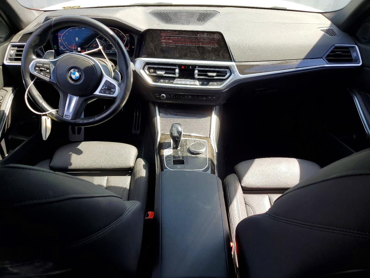 2021 BMW 330I - zdjęcie 8