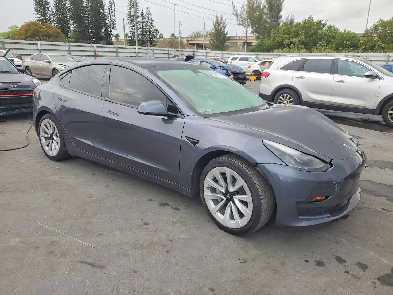 2023 Tesla Model 3 - zdjęcie 4