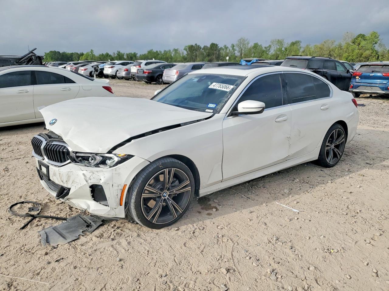 2024 BMW 330I - zdjęcie główne