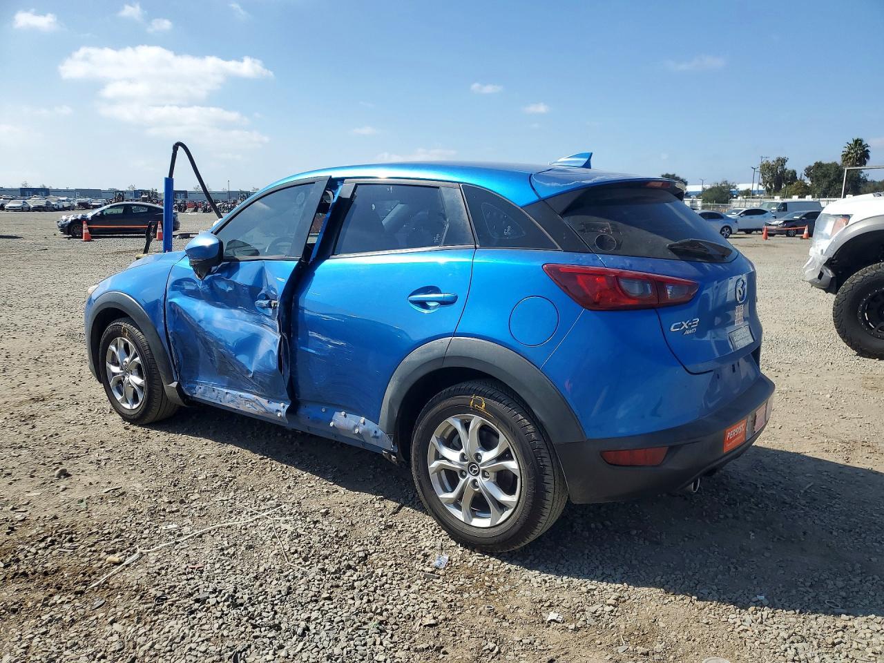 2016 Mazda Cx-3 Sport - zdjęcie 2