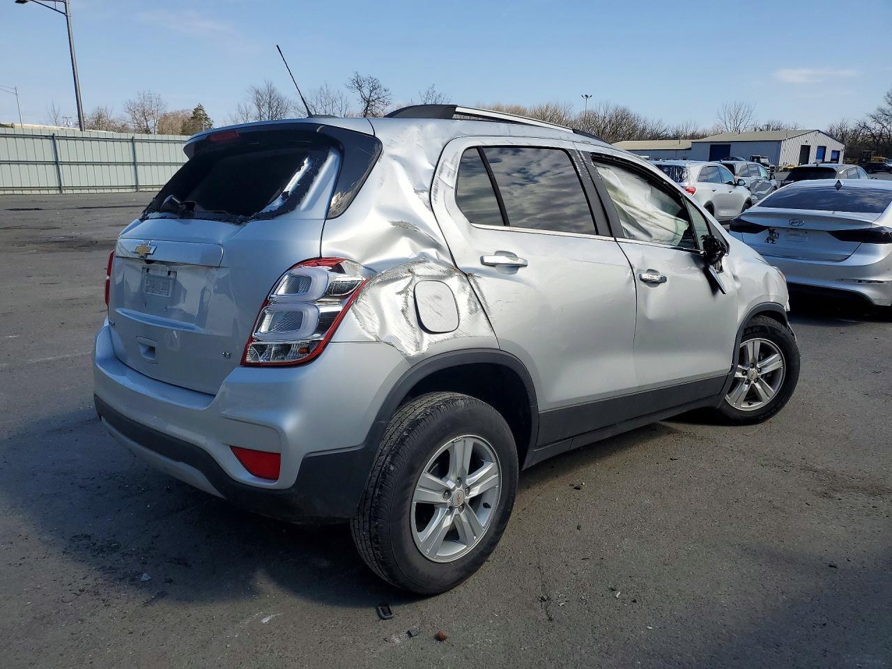 2020 Chevrolet Trax 1Lt - zdjęcie 3