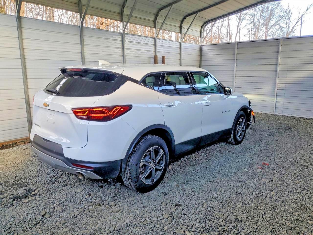 2025 Chevrolet Blazer 2Lt - zdjęcie 3