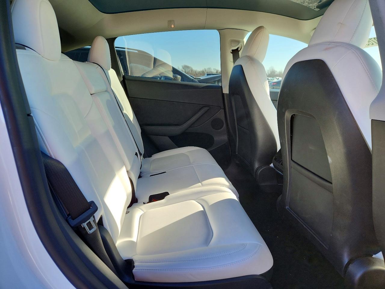 2022 Tesla Model Y - zdjęcie 10