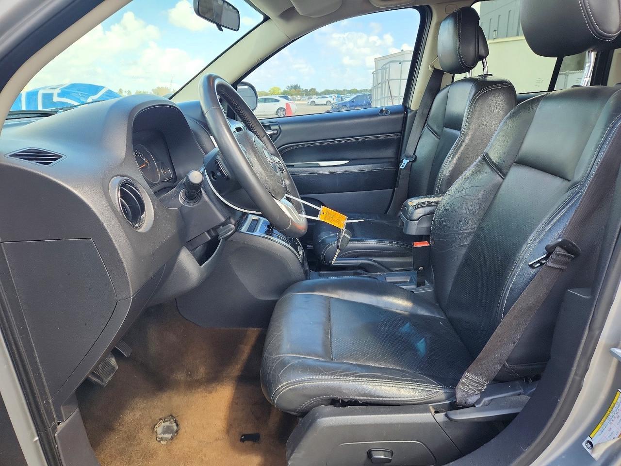 2015 Jeep Compass Latitude - zdjęcie 7