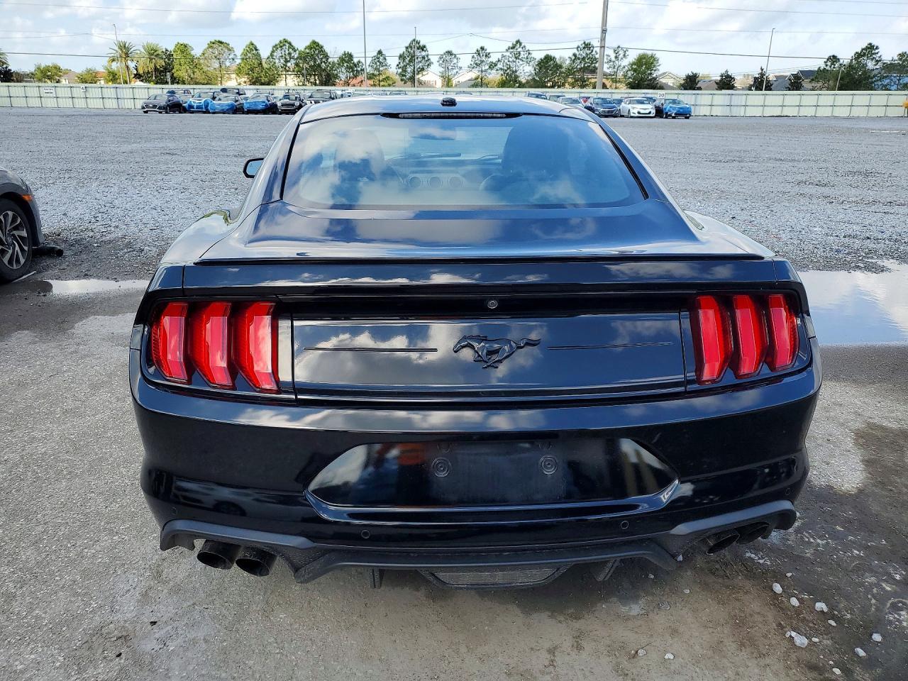 2019 Ford Mustang - zdjęcie 6