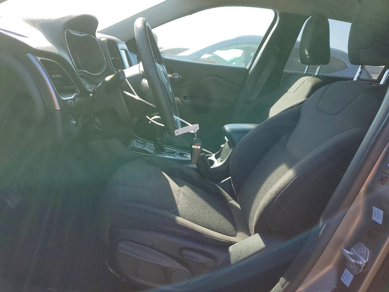 2019 Jeep Cherokee Latitude - zdjęcie 7
