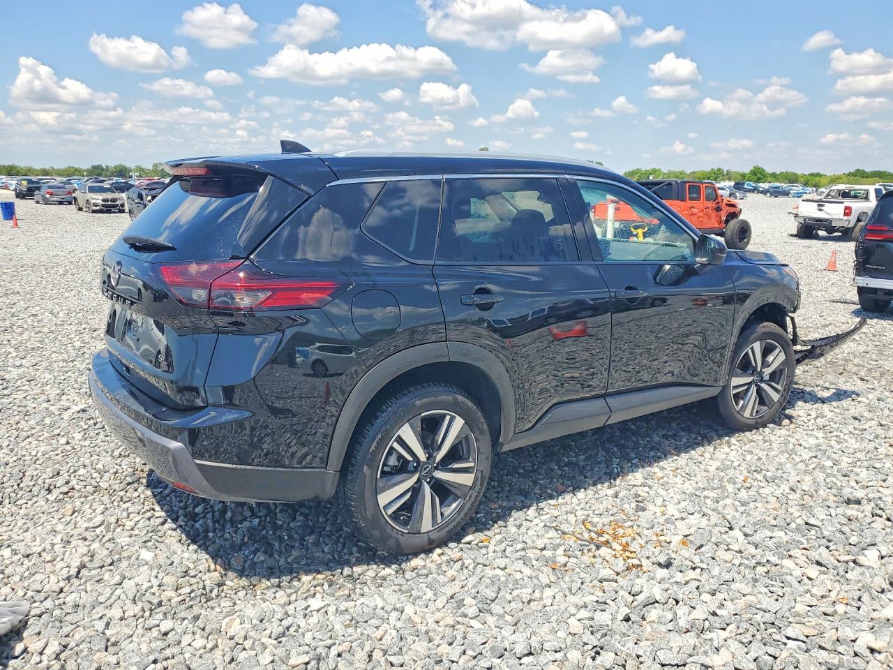 2026 Nissan Rogue Sl - zdjęcie 3