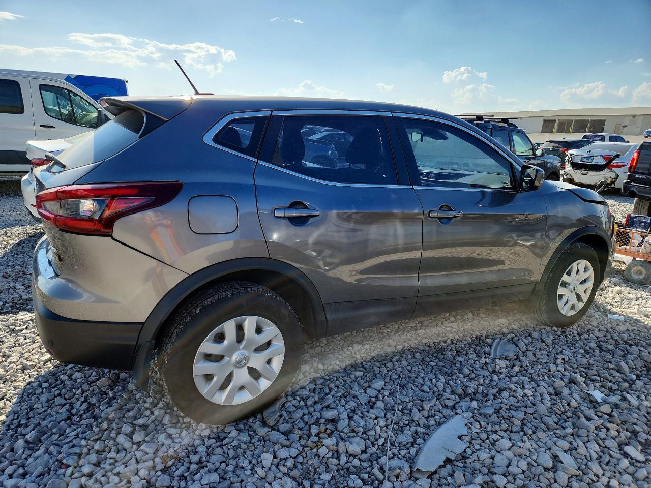 2020 Nissan Rogue Sport S - zdjęcie 3