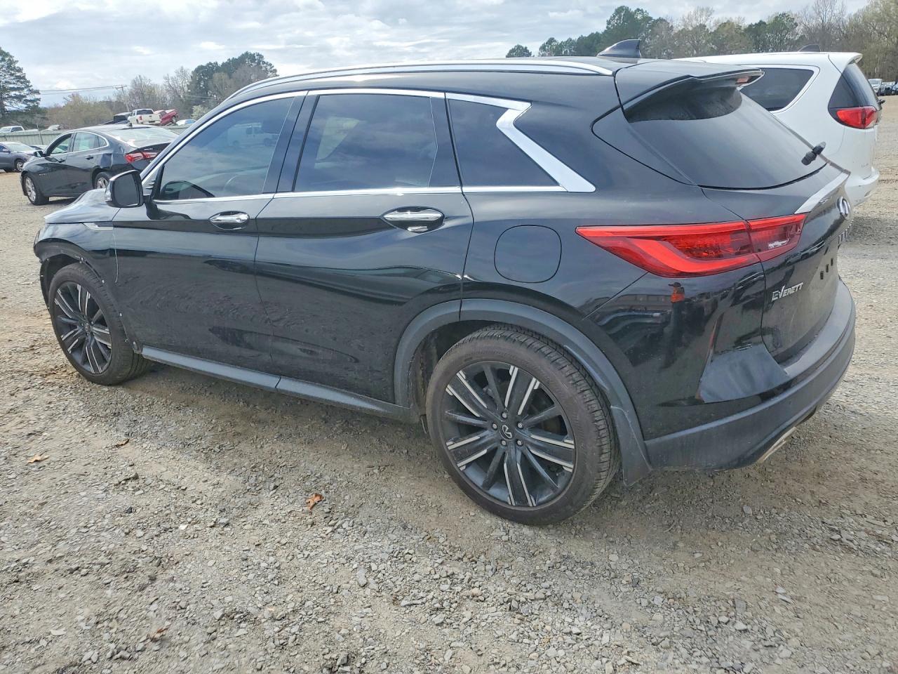 2021 Infiniti Qx50 Luxe - zdjęcie 2